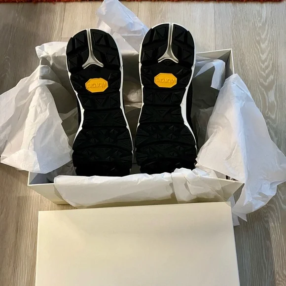John Elliott Edition One Black x Ivory men display picture 1